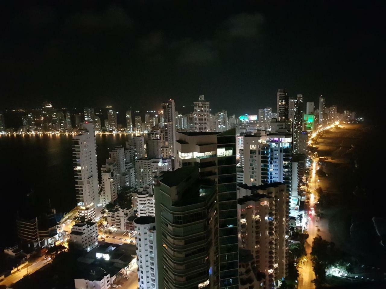 Apartamento Murano Elite. Bocagrande. Dos *